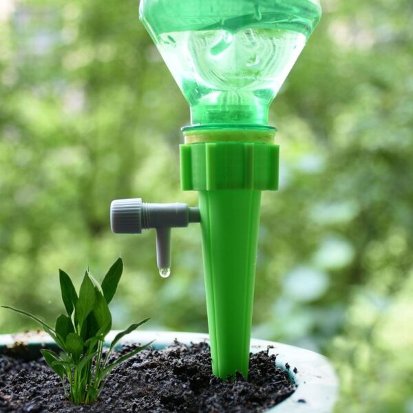 Drip water spike for irrigation